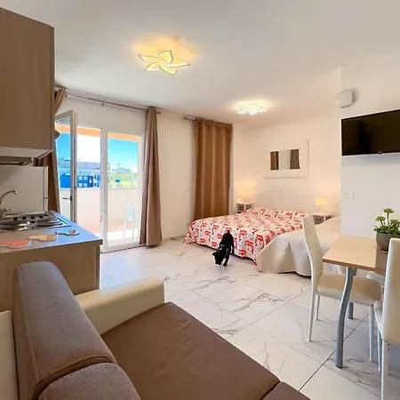 Live The Color In Bibiones Heart Apartment